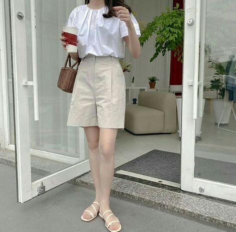 Smart Casual Office, Trouser Shorts, Spring Inspo, Shorts Outfit, Korean Outfits, Women's Summer Fashion, Spring Summer Outfits, Summer 2024, Smart Casual