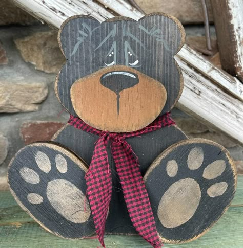 Crafts Made Out Of Wood, Bear Diy Crafts, Wooden Bear Crafts Diy Wood, Wood Bear Crafts, Diy Bear Decor, Penguin Wood Crafts, Wood Animals Diy, Wood Cutouts Patterns, Wood Pieces Crafts