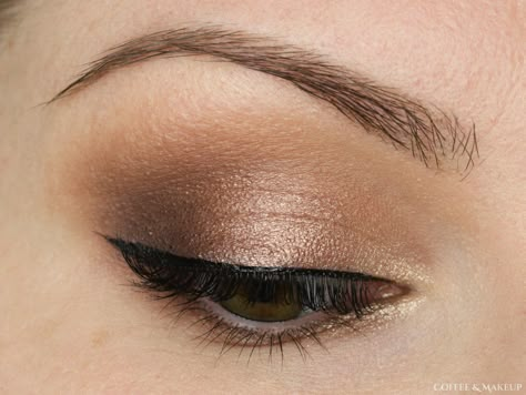 EOTD - Tarte Tartelette in Bloom Eyeshadow Look Tartelette In Bloom Looks, Tartlette In Bloom, Tarte In Bloom, Tartelette In Bloom Palette, Tartelette In Bloom, Lipstick Liner, Aesthetic Natural, Oval Brush, Blending Eyeshadow