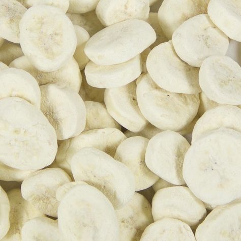 Freeze-dried bananas 🍌 are a delicious and healthy food to always have on hand. These little bites of delicious goodness simply burst with flavor in your mouth! Bringing our customers the best quality and natural ingredients is important to us. That’s why all of our freeze-dried fruits, including freeze-dried banana chips, are non-GMO, guaranteed free of heavy metals and pesticides, certified Kosher, and packaged in BPA free containers. Dried Banana Chips, Strawberry Cream Cheese Frosting, Banana Slices, Dried Food, Natural Probiotics, Dried Bananas, Freeze Dried Fruit, Harmony House, Dark Chocolate Cakes