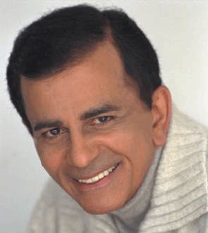 Casey Kasem....the best time to catch your favorite songs to record them was on the Weekly Top 40 Casey Kasem Top 40, Casey Kasem, 80s Childhood, Feeling Nostalgic, Back In My Day, Thanks For The Memories, Youtube Youtube, Those Were The Days, Reaching For The Stars