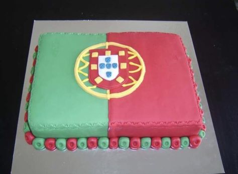 Portugal Cake Design, Portugal Soccer Cake, Cake With Eggs, Belem Portugal, Fall Birthday Cakes, Setubal Portugal, Portuguese Flag, Construction Cake, Soccer Cake