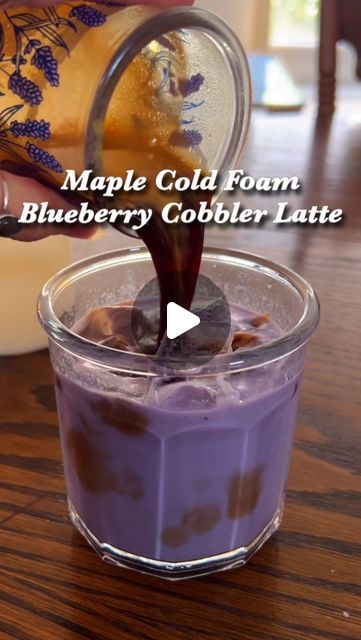 Marissa on Instagram: "✨ Blueberry Cobbler Latte with Maple Cold Foam ✨

RECIPE:
2 tbs blueberry cobbler syrup (homemade recipe on my page) 
1/2 cup milk of choice 
Ice 
2 shots of espresso

Cold Foam:
3 tbs heavy cream
2 tbs milk of choice 
2 tbs maple syrup
Froth until desired consistency

Top with cinnamon
And enjoy! ☺️ 🫐🥞🍁✨

#coffeeathome #coffeerecipe #icedlatte #coldfoam" Foam Recipe, Blueberry Coffee, Cold Foam, Blueberry Crumble, Blueberry Cobbler, Coffee Drink Recipes, Homemade Recipe, Blueberry Pie, Iced Latte