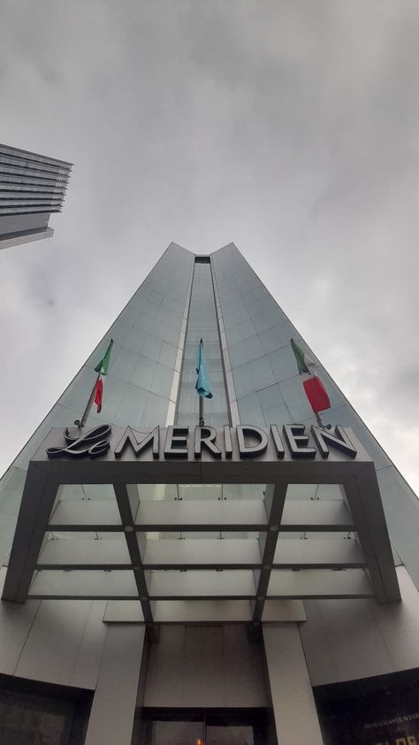 🏙️ Le Meridien, Hotel