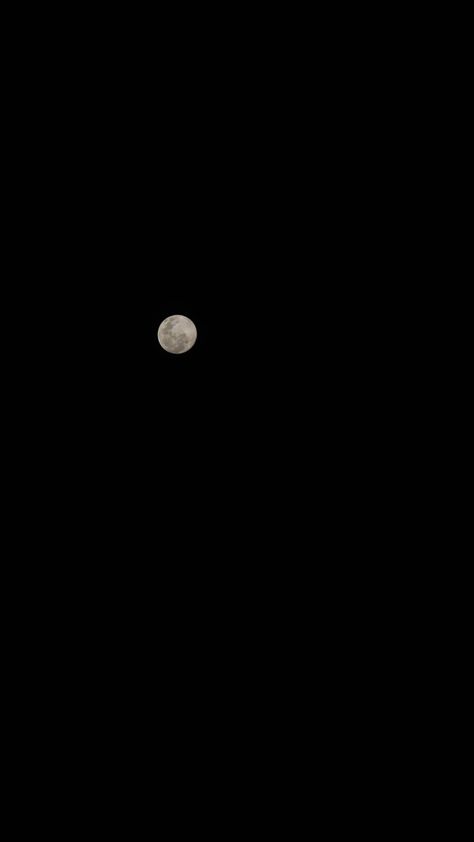 It was full moon day yesterday and took this in my DSLR CAMERA. Do you like it? Moon Camera Pic, Full Moon Pics Night, Full Moon Pics, Full Moon Snap, Real Moon Pictures, Full Moon Aesthetic, Moon Camera, India Pic, Full Moon Pictures