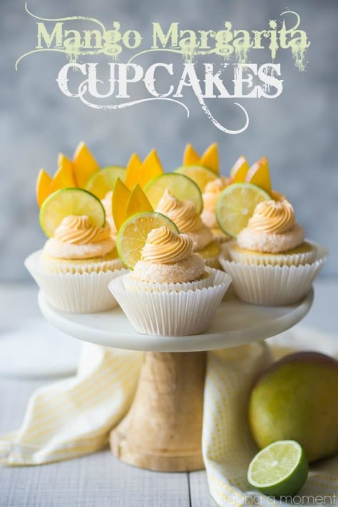 Boozy Cupcakes Recipes, Alcoholic Cupcakes, Mango Cupcakes, Margarita Cupcakes, Desserts Cupcakes, Cupcake Business, Boozy Cupcakes, Summer Cupcakes, Unique Cupcakes