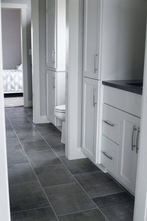 Bathroom Gray Tile, Dark Grey Tile Bathroom, Gray Tile Floor, Tile Floor Kitchen, Grey Tile Kitchen Floor, Grey Bathroom Floor, Bathroom Gray, Dark Gray Bathroom, Gray Tile