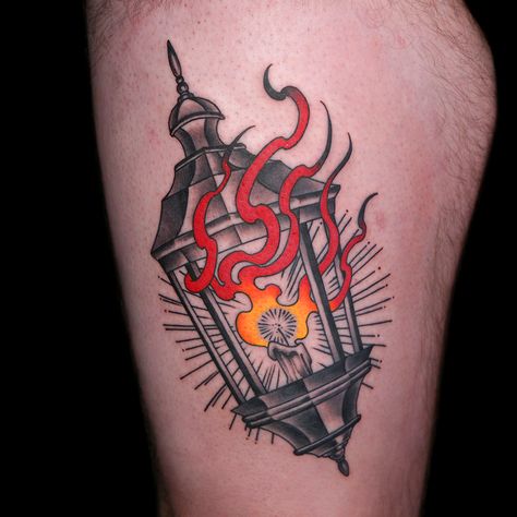 Candle Lantern Tattoo, Traditional Tattoo Outline, Ink Master Tattoos, Lantern Tattoo, American Traditional Tattoo Ideas, Traditional Tattoo Ideas, Gem Tattoo, Traditional Tattoo Designs, Card Tattoo Designs