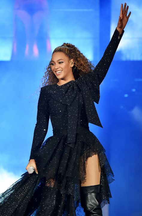 Beyoncé's New Tour Costumes Are a Sight to Behold Tour Costumes, Beyonce Birthday, Beyonce Concert, Beyonce Performance, Beyonce Outfits, Beyonce Knowles Carter, Beyonce Style, Beyoncé Giselle Knowles-carter, Beyoncé Giselle Knowles