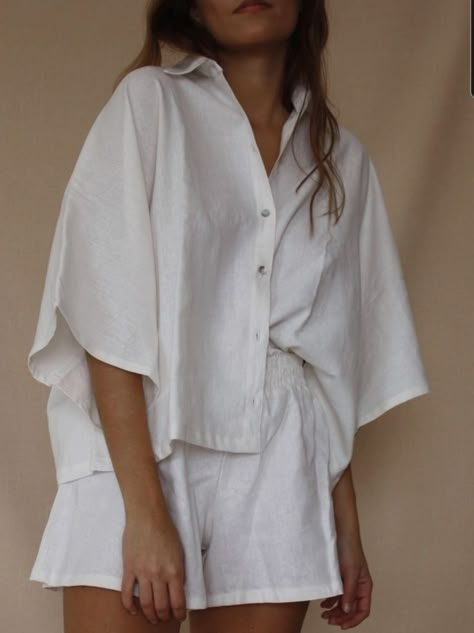 Linen Clothes Aesthetic, White Lounge Set, Lounge Sets For Women, Summer Loungewear, Knit Lounge Set, White Lounge, Linen Fashion, Mode Inspo, Loungewear Shorts