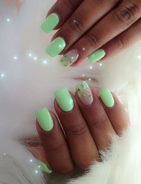 Summer Nails 2023 Trendy Summer Nails Shorts | Summer Nails 2023 Gel Green Sns Nails, Green Square Acrylic Nails, Wedding Nails Art, Summer Nails 2023 Gel, Nail Art Vert, Best Wedding Nails, Nails 2023 Gel, Nails Shorts, Trendy Summer Nails