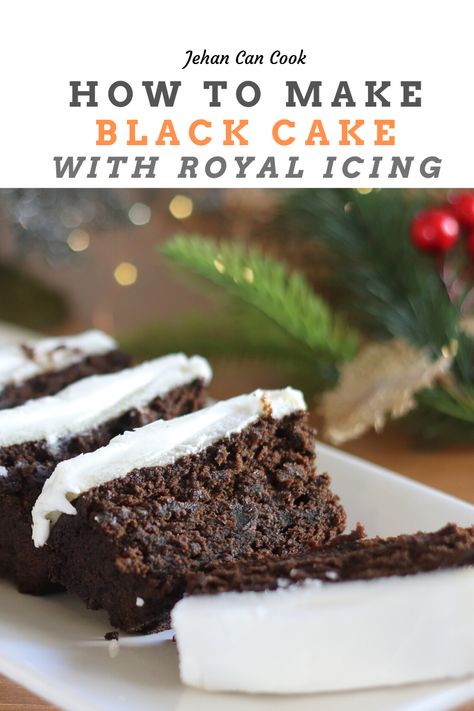 Trinidadian Black Cake, Black Cake Icing, Jamaican Black Cake, Jamaican Christmas Cake, Rum And Raisin Cake, Black Cake Recipe, Caribbean Rum Cake, Jamaican Rum Cake, Guyanese Food