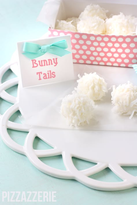 {Recipe} Bunny Tail Treats! Yummy Easter Desserts, Sweet Party, Easter Goodies, Bunny Tails, Easter Inspiration, Cute Easter Bunny, Bunny Tail, Cake Balls, Easter Dinner