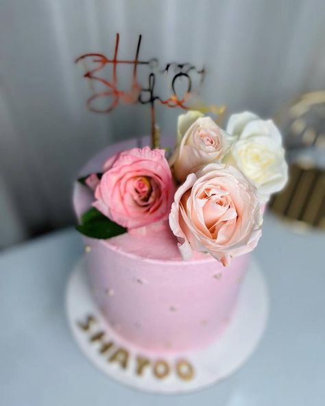 Birthday Cale, Flower Cake Design, Cake Designs For Kids, Floral Cake, Pink Birthday, Pink Cake, Girl Cakes, Flower Cake, Real Flowers