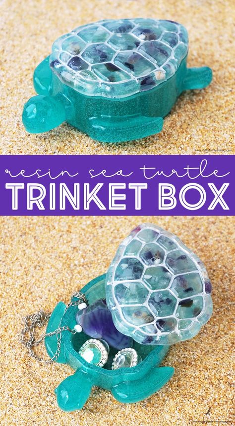 Resin Sea Turtle Trinket Box #resincrafts #resintutorials #resin #resinturtle #diyresin #diytrinketbox #seaturtle #alumilite #colorcreator #resinprojects Resin Turtle Art, Resin Turtle, Resin Sea, Treasure Beach, Resin Decor, Turtle Shell, Disposable Gloves, Turtle Art, Resin Ideas