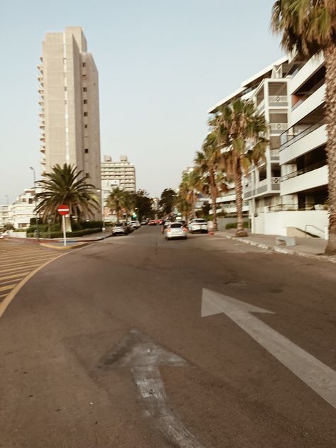 📍Punta del este, Uruguay #puntadeleste #uruguay #miami #beach #street #palms #sky Aesthetic Road, Road Photo, Beach Street, Aesthetic Background, 2024 Vision, Film Aesthetic, Aesthetic Backgrounds, House Inspo, Miami Beach