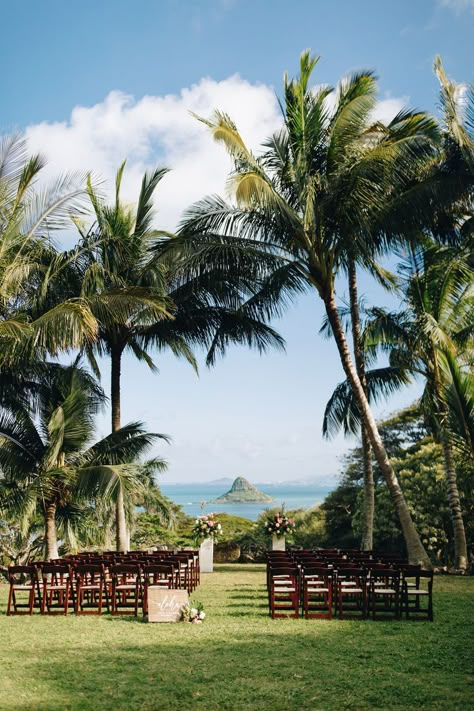 Waimea Falls Wedding, Destination Wedding Tropical, Wedding Ideas Hawaii, Destination Wedding Hawaii, Hawaii Wedding Aesthetic, Wedding Ideas Tropical, Hawaii Wedding Venues, Wedding In Hawaii, Wedding Tropical