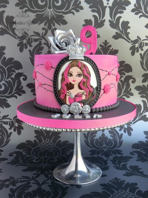 Ever After High - Briar Beauty by Aurelia's Cake Ever After High Cake, Ever After High Briar Beauty, Ever After High Faybelle X Briar, Ever After High Briar Beauty Fanart, Ever After High Pfp Briar, Ever After High Holly O'hair, Fairytale Birthday Party, Fairytale Birthday, 9th Birthday Cake