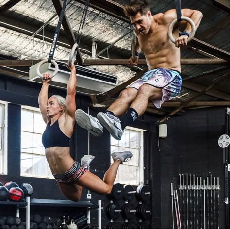 Crossfit Photoshoot, Workout Couples, Crossfit Couple, March Challenge, Crossfit Inspiration, Gym Outdoor, Crossfit Motivation, Crossfit Women, Crossfit Training