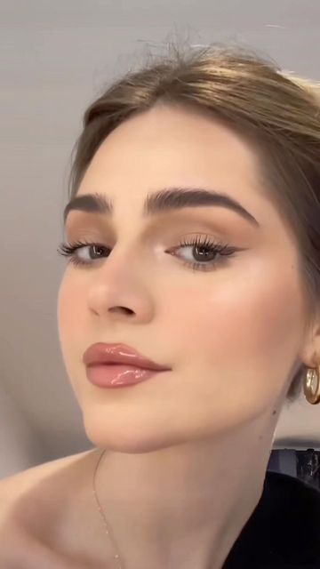 Natural Look For Wedding, Soft Eye Look, Natural Make Up Looks For Brown Eyes, Jessy Hartel Instagram, Jessy Hartel Makeup, Aesthetic Makeup Looks Natural, Make Up Looks Natural Wedding, Clean Make Up Look Natural, Simple Make Up Natural