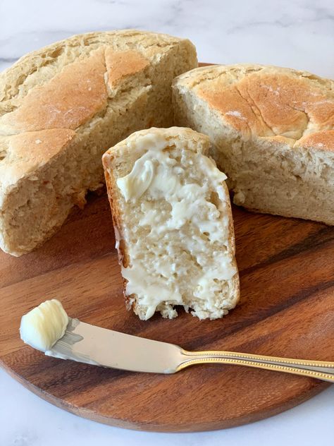 Stovetop Bread Recipe, Stove Top Bread, Stove Top Bread Recipe, Guyanese Food, Pot Bread, Guyanese Recipes, Sweet Dinner Rolls, Sweet Bread Rolls, Brown Recipe