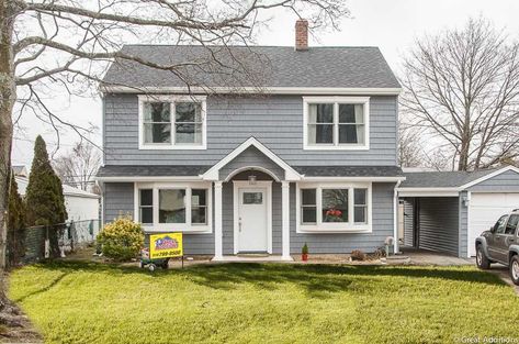 Levittown, NY Dormer on a Levitt Cape - Great Additions Cape Cod House Second Floor Addition, Cape Cod Bay Window Exterior, Cape Cod Second Floor Addition, Cap Code House, Shed Dormer Addition, Dormer Exterior, Cape Addition, Cape Cod Addition, Cape Cod Addition Ideas