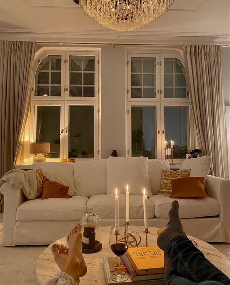 November Cozy Aesthetic, November Vibes, European Homes, Dekorasi Kamar Tidur, Apartment Aesthetic, Dream House Interior, Dream Apartment, Home Aesthetic, Apartment Inspiration