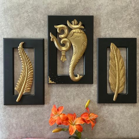 Ganesha Wall Hanging Diy, Ganesha Wall Art, Om Ganesha, Metal Leaf Wall Art, Acrylic Paint Bottles, Handwork Ideas, Front Door Decor Ideas, Wall Decor Indian, Living Room Drawing