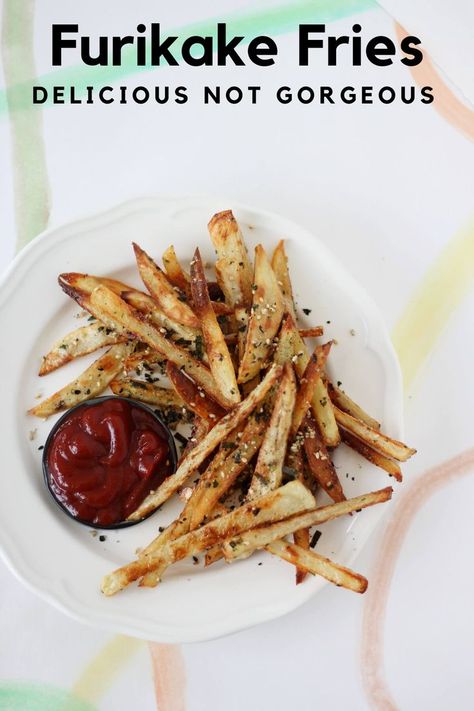 Plate of fries with a little dish of ketchup next to it. Japanese Seasoning, Fries At Home, Snack Ideas, Easy Clean, Japanese Food, Vegan Gluten Free, Vegan Vegetarian, Clean Up, Green Beans