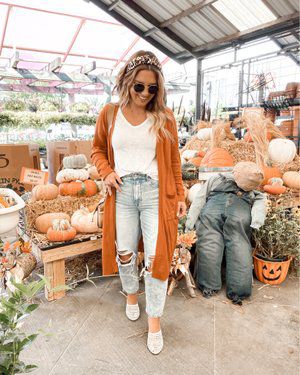 Warm Weather Christmas Outfit, Bay Area Outfits, Fits Trendy, Peachy Aesthetic, Zoo Day, Zoo Outfit, Picnic Outfit, Jeans Outfit Fall, Teenage Outfits