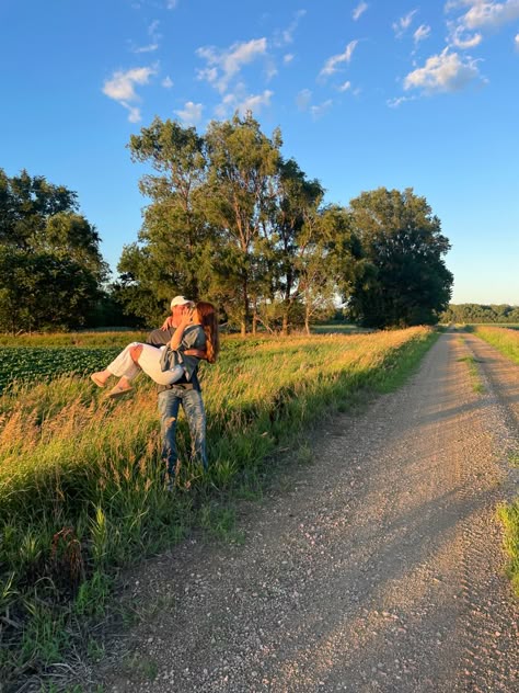 Engagement Photos Gravel Road, Farm Relationship Goals, Farm Love Aesthetic, Proposal In A Field, Farm Wedding Aesthetic, Farm Proposal, Farm Couple Aesthetic, Casual Proposal, Farm Wife Aesthetic