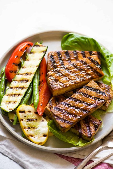 Marinade For Tofu, Cajun Tofu, Healthy Cajun, Healthy Nibbles, Tofu Seasoning, Tofu Recipes Healthy, Vegan Bbq Recipes, Vegetarian Grilling, Healthy Grilled