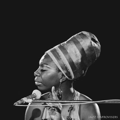 Jazz Artists Legends, Nina Simone Photography, Nina Simone Black And White, The Black Experience In Design, Black Jazz Aesthetic, Nina Simone Aesthetic, Nina Simone Tattoo, Jazz Black And White, Nina Simone Art