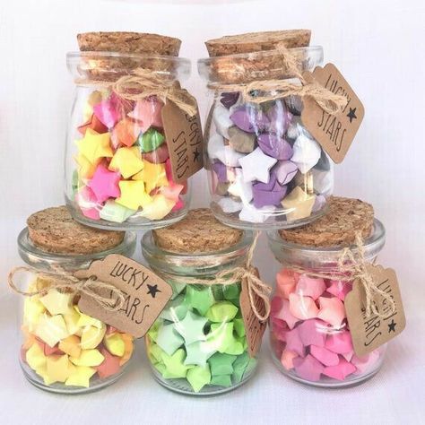 Origami Stars In A Jar, In A Jar Gifts, Stars In A Jar, Diy Paper Lanterns, Starbucks Crafts, Origami Lucky Stars, Bf Gift, Star Craft, Origami Lucky Star