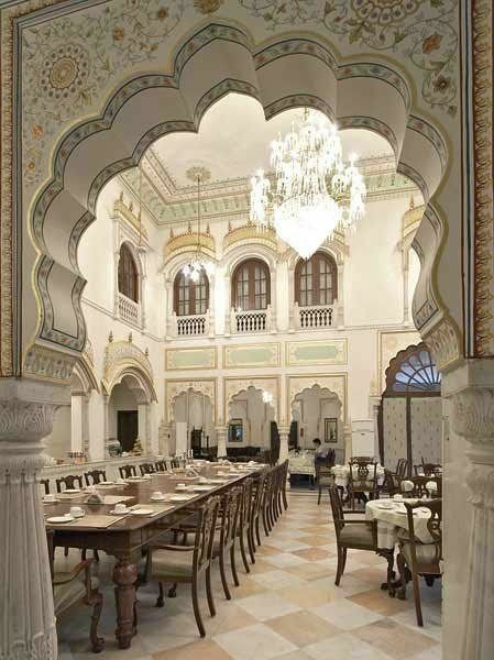 Haveli Interior, Neutral Room Design, Neha Rajpoot, Polo Tournament, Indian Houses, Weather In India, India Architecture, Royal Indian, Ancient Indian Architecture