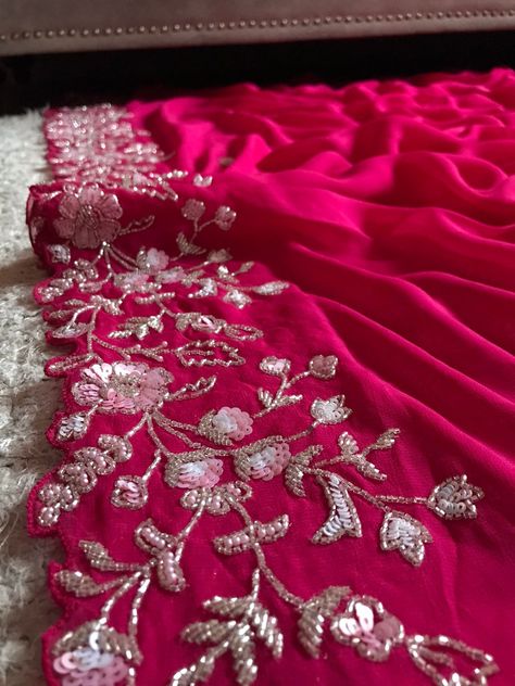 Handwork Dupatta Design, Marwadi Saree, Saree Handwork Designs, Handwork Designs, Handwork Dupatta, Red Dupatta, Dupatta Design, Saree Painting Designs, Lace Fancy