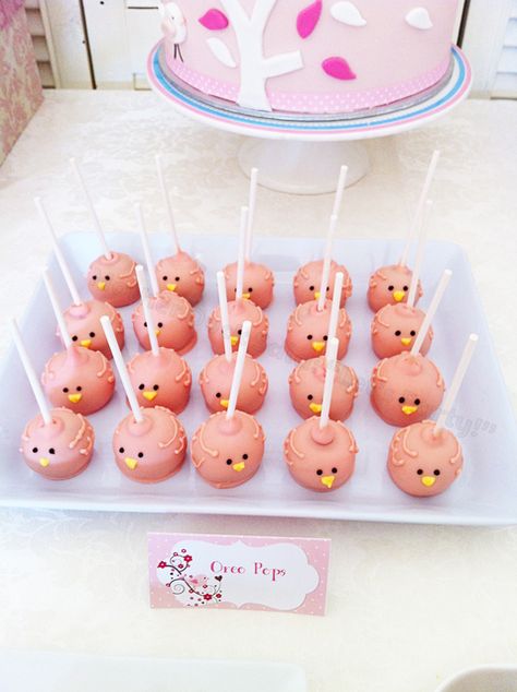 Adorable bird Oreo pops at a LIttle birdy party #littlebirdy #partycakepops Bird Themed Birthday Party Food, Birds Birthday Theme, Birds Theme Birthday Party, Bird Party Theme, Bird Themed Birthday Party, Bird Theme Party, Bird Cake Pops, Bird Birthday Cake, Bird Birthday Party