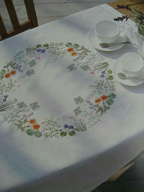 Herb Embroidery, Sashiko Embroidery, Embroidered Tablecloth, Embroidery Book, Hand Embroidery Flowers, Japanese Embroidery, Silk Ribbon Embroidery, 자수 디자인, Embroidery Needles