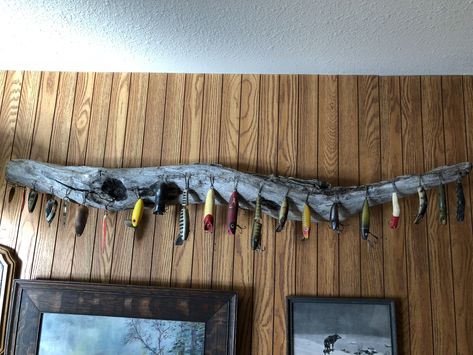 Antique Fishing Lures Display, Lure Display, Old Fishing Lures Display Ideas, Fish Room Ideas, Fishing Man Cave, Vintage Fishing Decor, Fishing Lures Display, Fish Bathroom, Old Fishing Lures