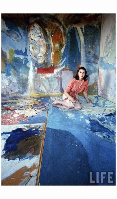 Painter Helen Frankenthaler sitting amidst her art 1956 Photo Gordon Parks Helen Frankenthaler, Gordon Parks, Picasso Paintings, Action Painting, Mark Rothko, Art Et Illustration, Abstract Expressionist, Drawing Tutorials, Painting Illustration