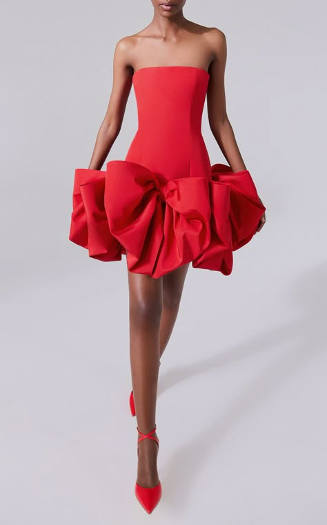 Women's Carolina Herrera Resort 2025 Collection | Moda Operandi Carolina Herrera Red Dress, Short Dresses Wedding Guest, Short Dresses For Wedding Guest, Short Wedding Guest Dress, Moda Operandi Dress, Red Bow Dress, Cocktail Dress Elegant, Resort 2025, Fancy Short Dresses