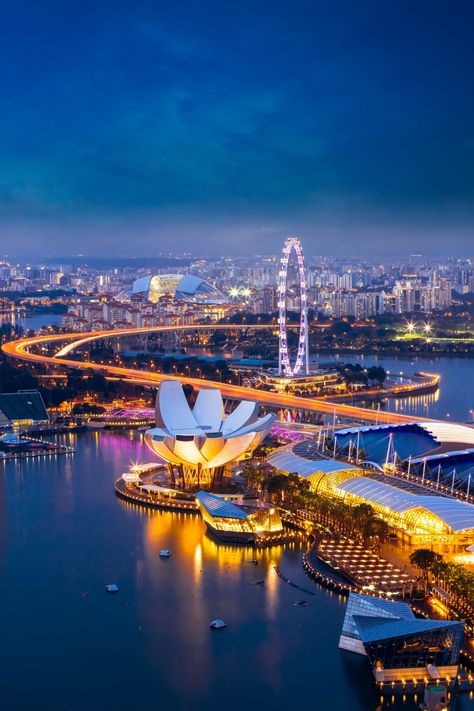 Dusk Landscape, Singapore Tour Package, Singapore Skyline, Singapore Tour, Singapore Photos, Singapore City, Dream Vacations Destinations, Singapore Travel, Beautiful Places To Travel