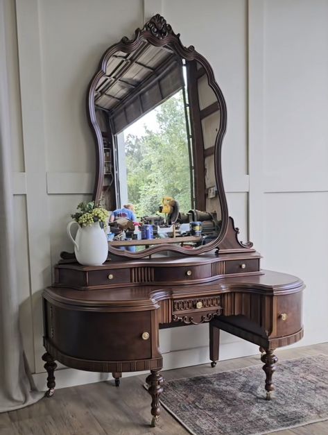 Antique vanity makeover