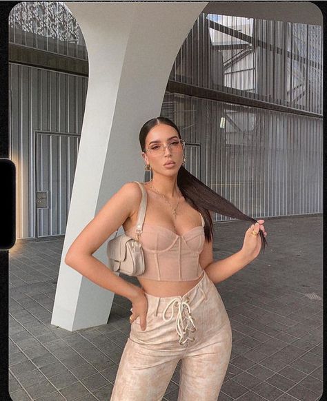 Ivona Zupet, Nude Outfit, Nude Color Palette, Fotos Aesthetic, Fashion Family, My Outfit, Influencers Fashion, Outfit Look, Summer Fashion Trends