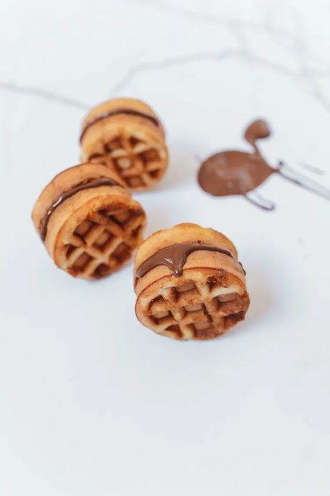 Belgium Waffle Recipe, Waffle Sandwich Recipe, Belgian Waffle Mix, Waffle Bites, Waffle Sandwiches, Egg Sandwich Recipe, Meatball Pizza, Pancake Batter Dispenser, Belgium Waffles