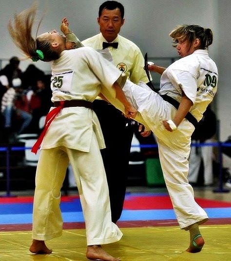 Jiu Jutsu, Women Karate, Kyokushin Karate, Female Martial Artists, Karate Martial Arts, Martial Arts Girl, Karate Girl, Ufc Fighters, Ju Jitsu