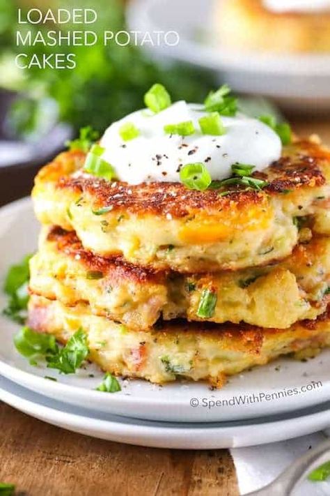 This recipe for Loaded Mashed Potato Cakes is the perfect use for leftover mashed potatoes! Everyone raves about these potato pancakes and beg for more! Mashed Potato Cake Recipe, �بطاطس مهروسة, Mashed Potato Pancakes, Potato Cakes Recipe, Mashed Potato Cakes, Loaded Mashed Potatoes, Rice Side, Spend With Pennies, Leftover Mashed Potatoes