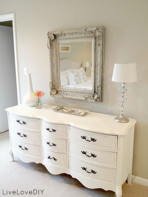 My top 10 thrift store shopping tips: how to decorate on a budget. Check out the amazing tips in this post! So great!h. I love this dresser Refurbished Dresser, Decorate On A Budget, Dresser White, Thrift Store Shopping, Dresser Top, Budget Bedroom, Casa Vintage, White Dresser, Black Handles