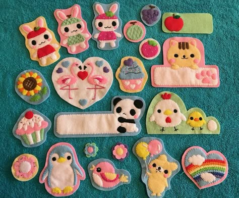 Handmade Felt Patch, Embroidery With Felt, Kawaii Felt Diy, Japanese Felt Crafts, Embroidery On Felt Ideas, Sewing With Felt, Kawaii Felt Pattern, Kawaii Sewing Projects, Felt Sewing Projects