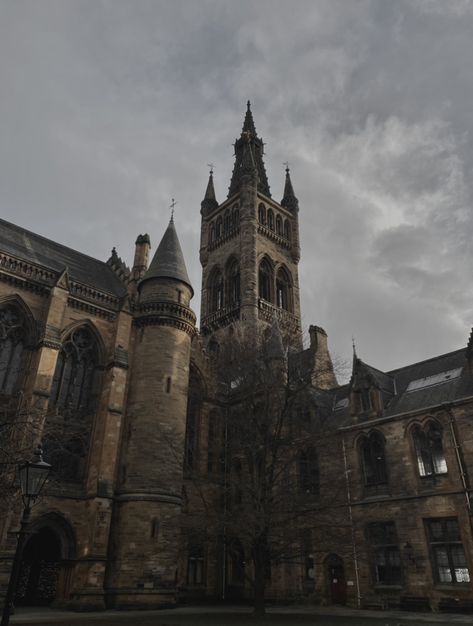 Dark Academia Castle, Castle School, Boarding School Aesthetic, Victorian Castle, Castle Exterior, Magic Academy, Glasgow University, Emily Brontë, Dark Acadamia